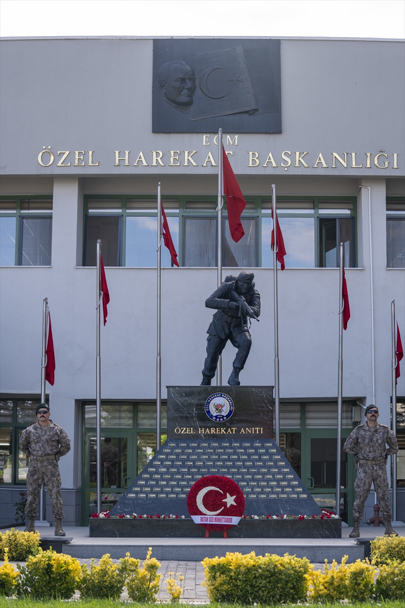 Devlet Bahçeli, Özel Harekat Başkanlığını ziyaret etti