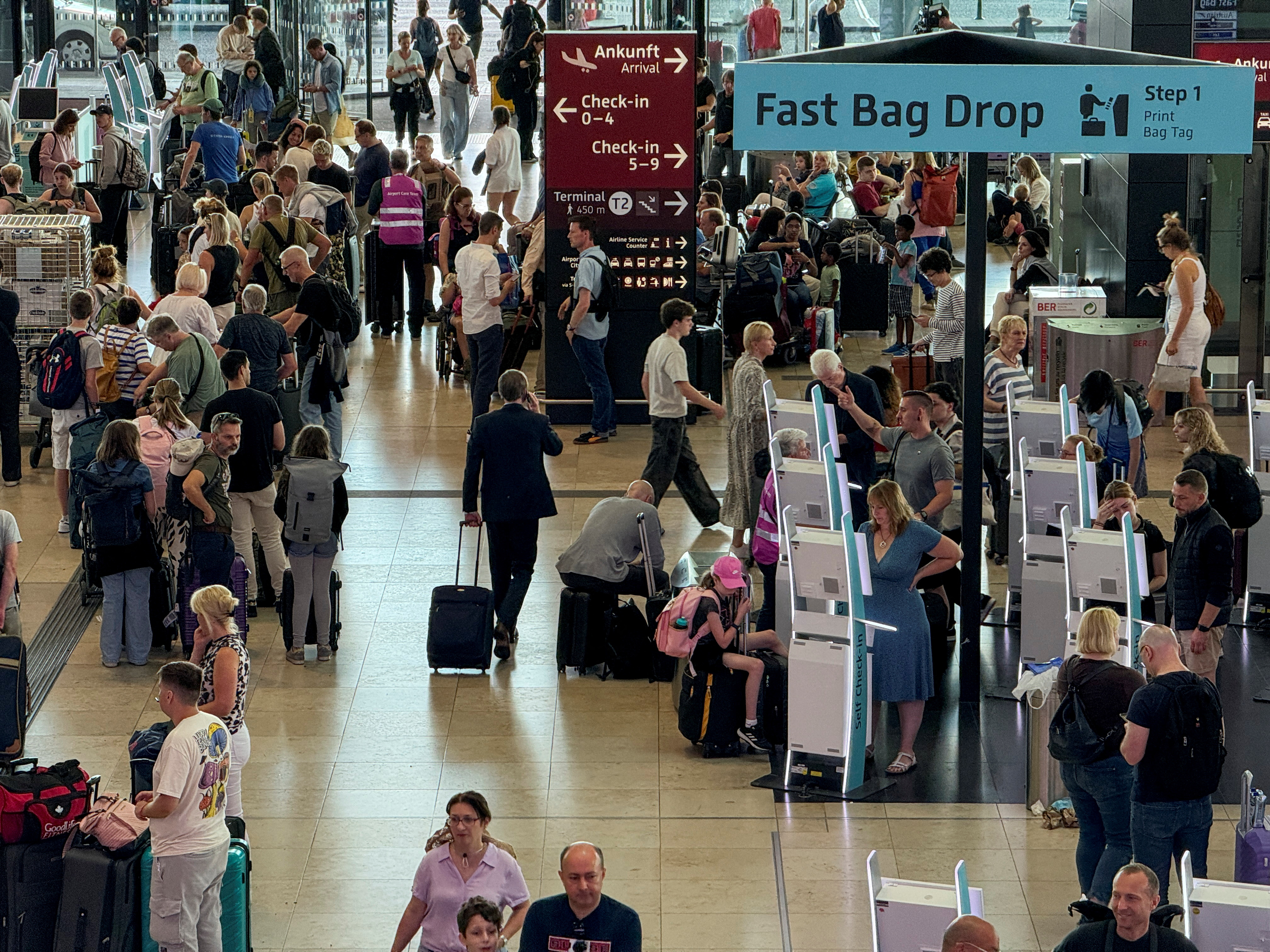 Dünya genelinde yazılım krizi: Sistemler çöktü ulaşım durdu