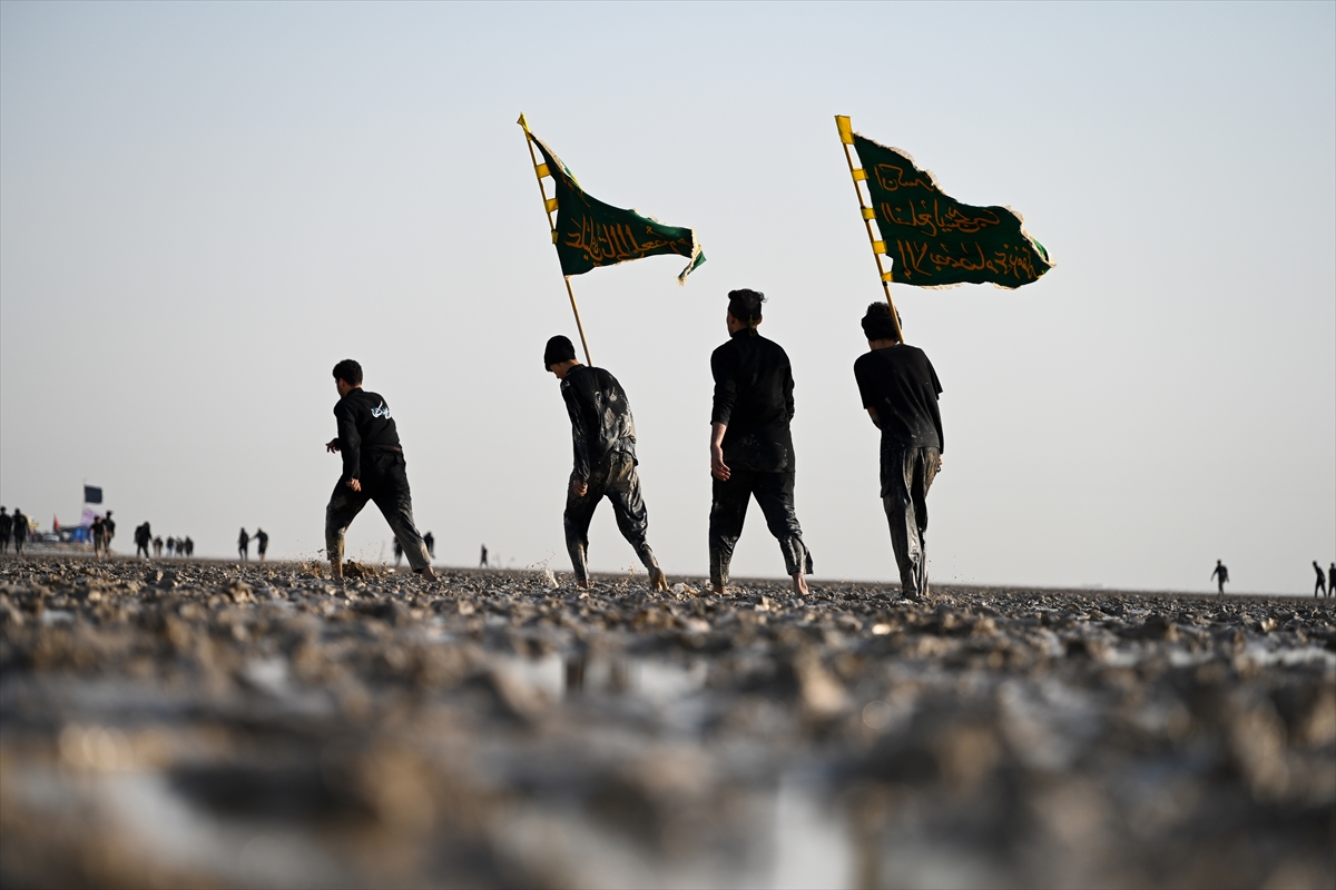 Irak'ta 'Erbain' yürüyüşü