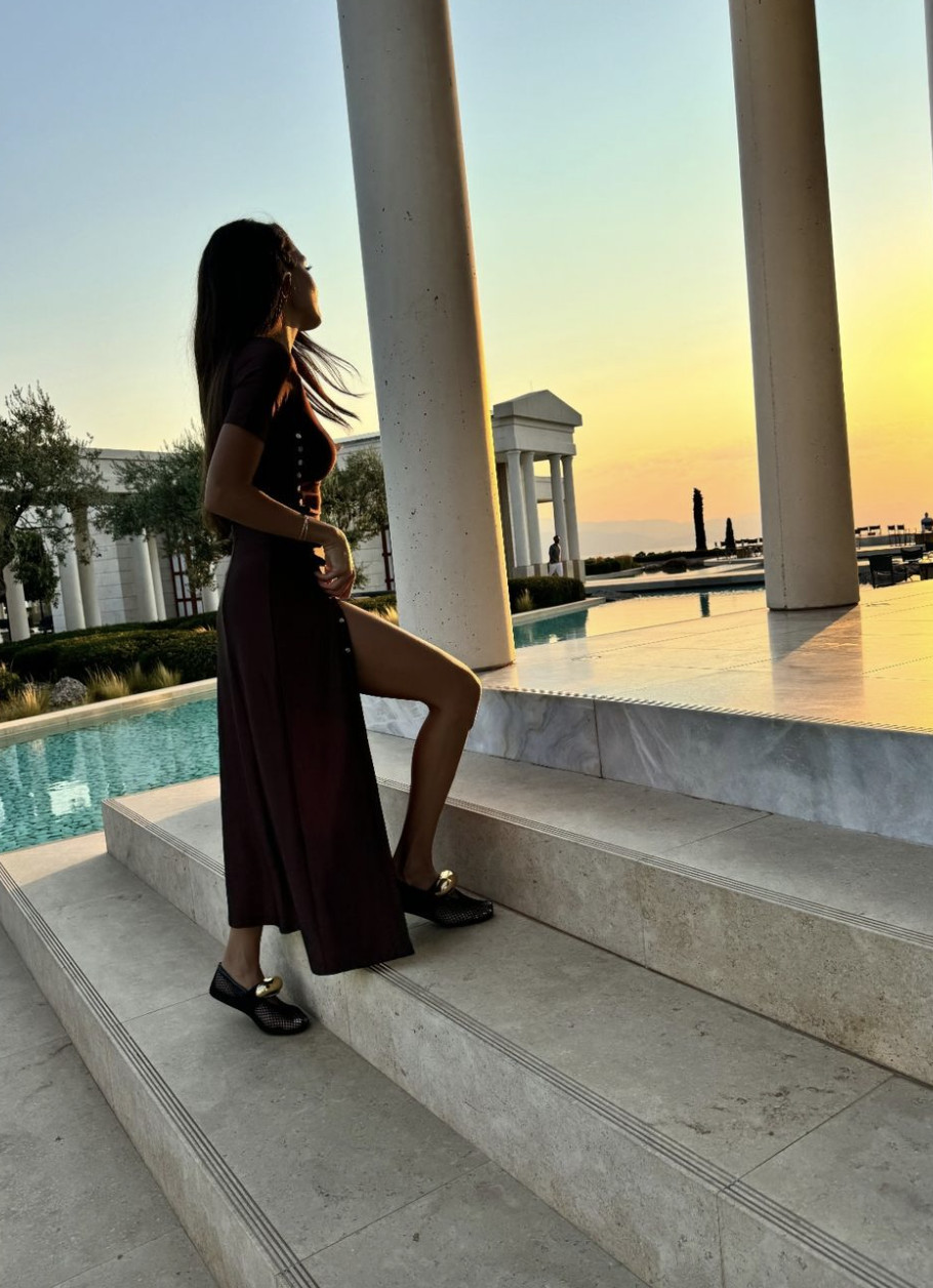 Ünlülerin tatili devam ediyor: Plajlar podyumu aratmadı