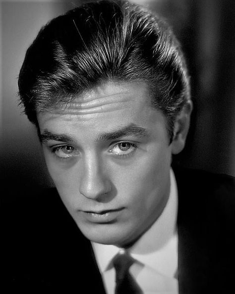 Bu dünyadan bir Alain Delon geçti