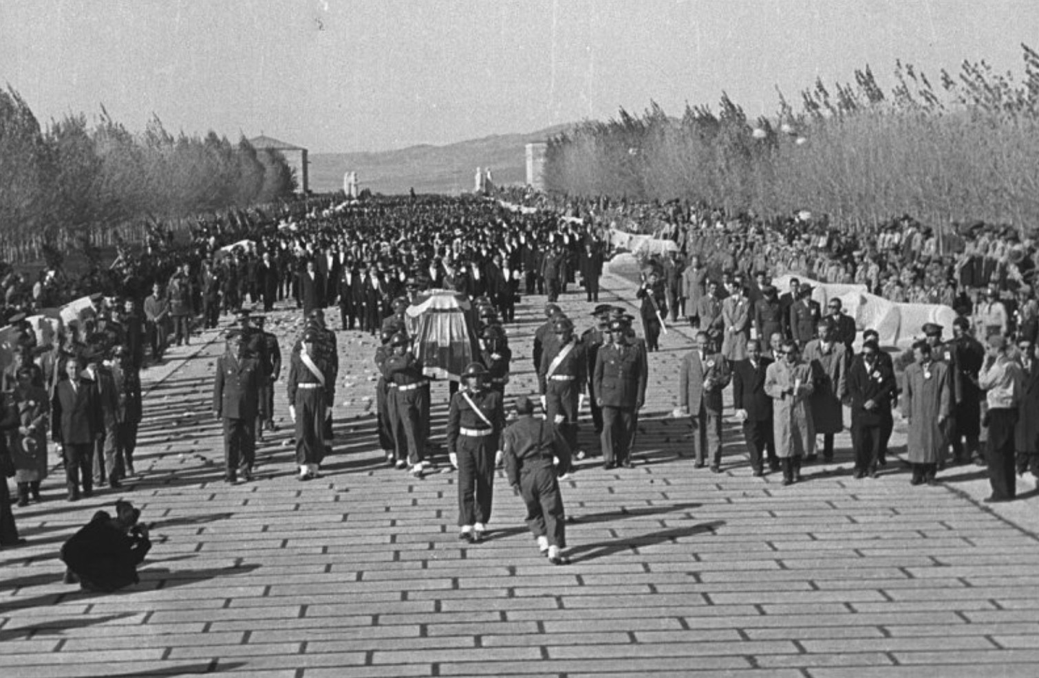 Mustafa Kemal Atatürk'ün cenazesinden kareler