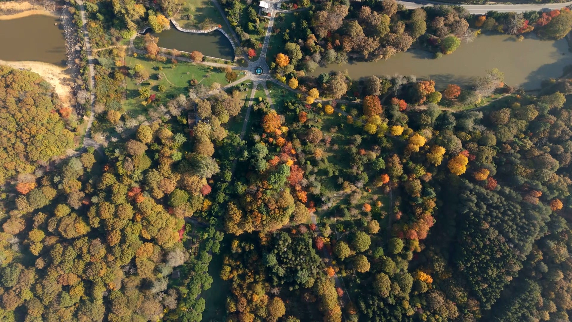 Atatürk Arboretumu’nda kartpostallık sonbahar görüntüleri