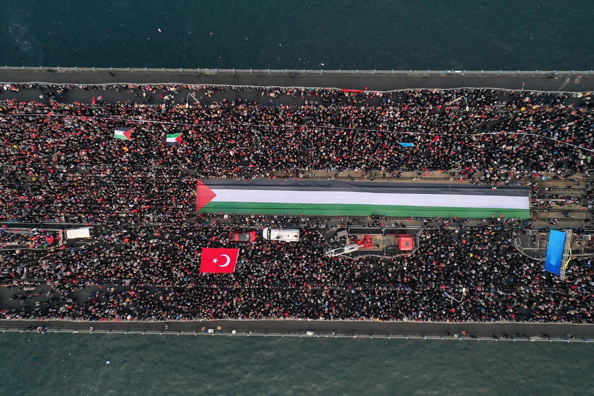 2024'ü anlatan kareler: Haber ve özgür Suriye