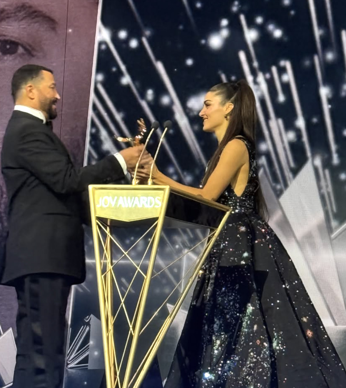 Riyad’da düzenlenen Joy Awards törenine Türk ünlüleri akın etti