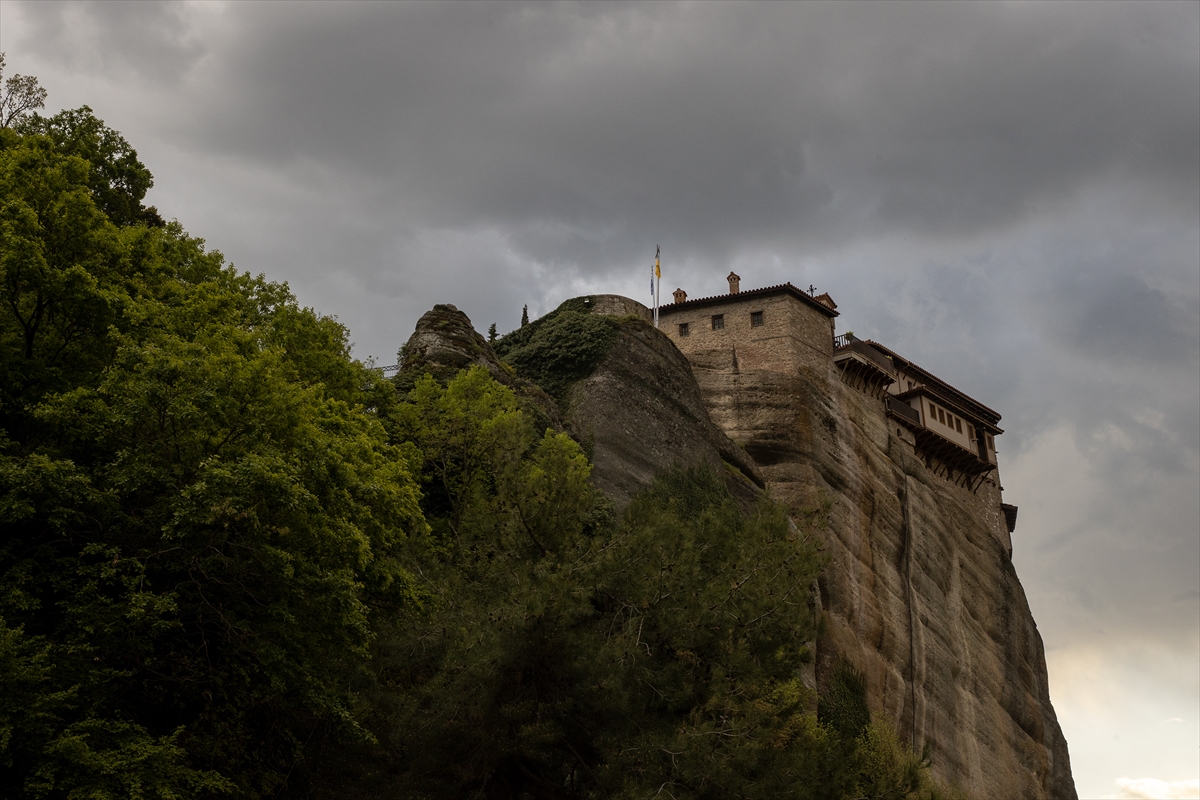 Yunanistan'ın Meteora manastırları doğa tutkunlarının ilgi odağı oldu