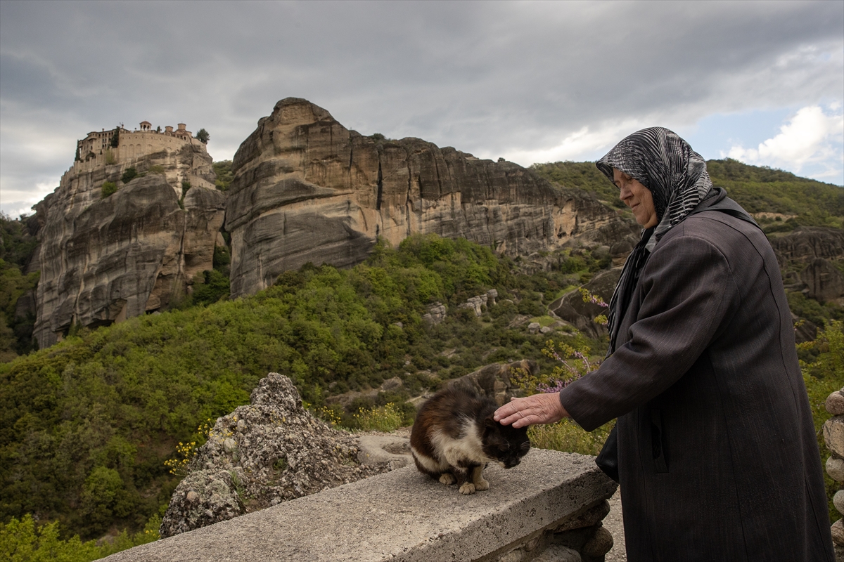 Yunanistan'ın Meteora manastırları doğa tutkunlarının ilgi odağı oldu