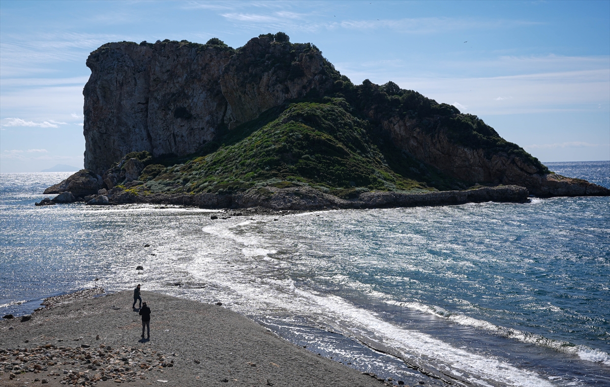 Çıfıt Adası'na yürünerek ulaşılıyor