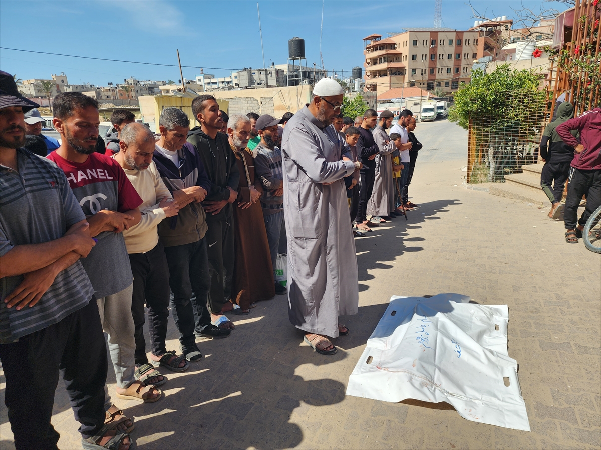 İsrail’in Gazze’ye yönelik saldırıları insani dramı derinleştiriyor