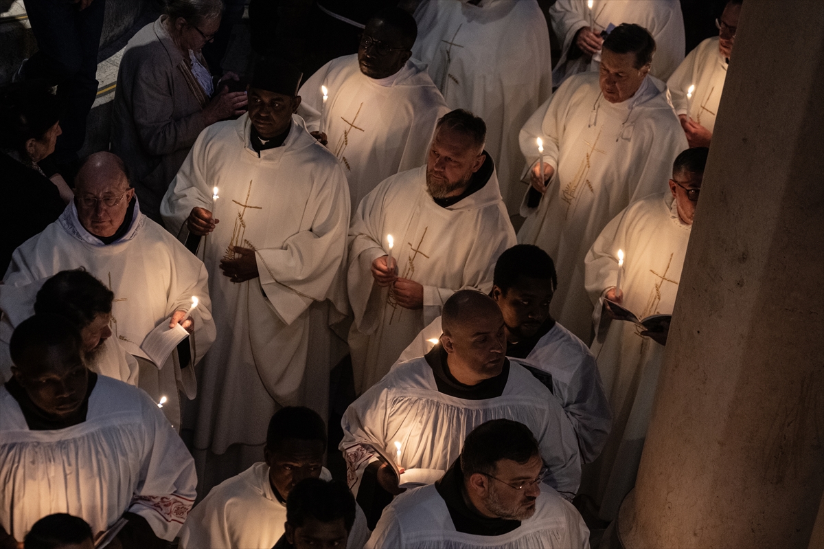 Paskalya Bayramı ayin ve törenlerle kutlanıyor