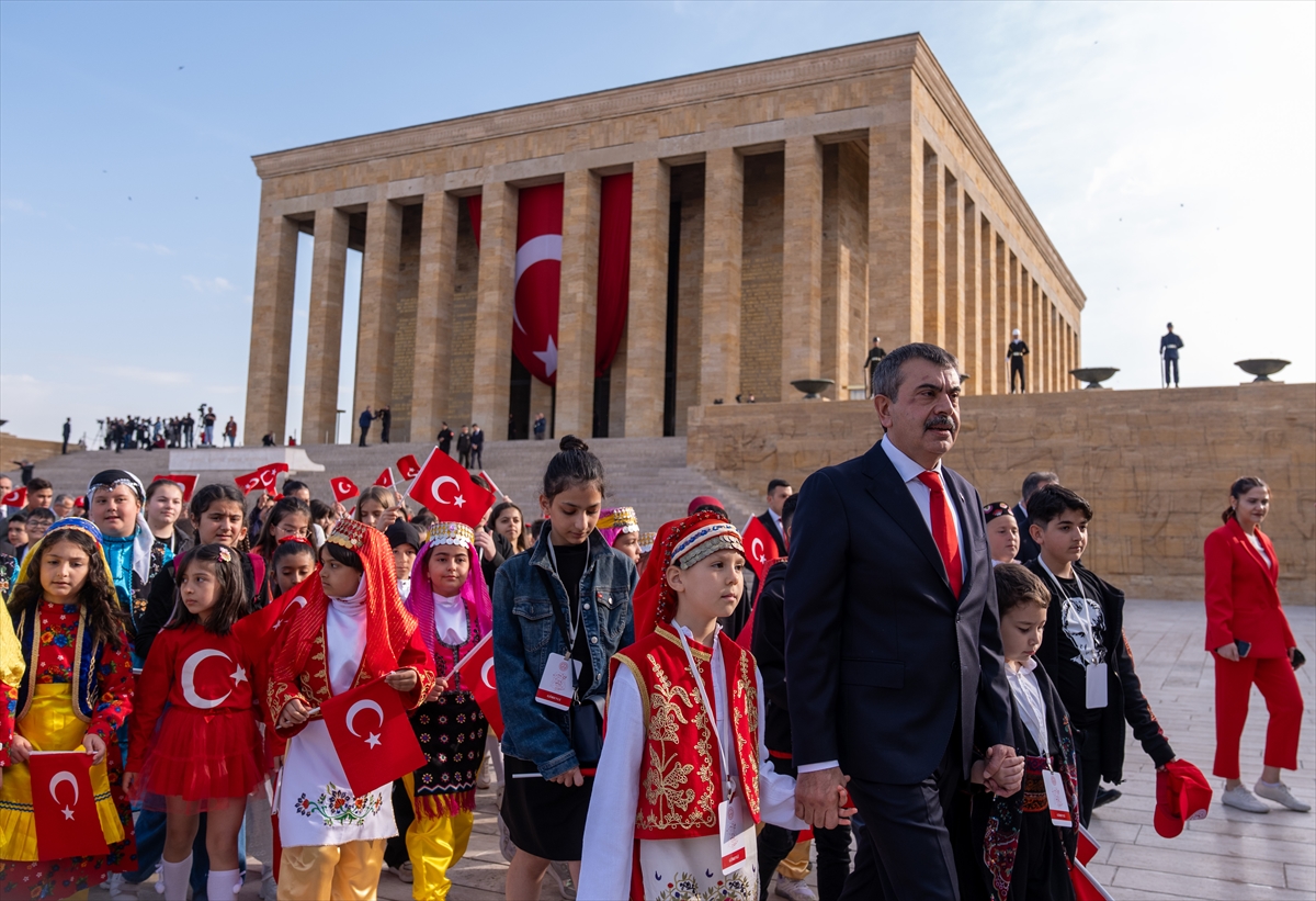 Yurtta 23 Nisan kutlu coşkusu