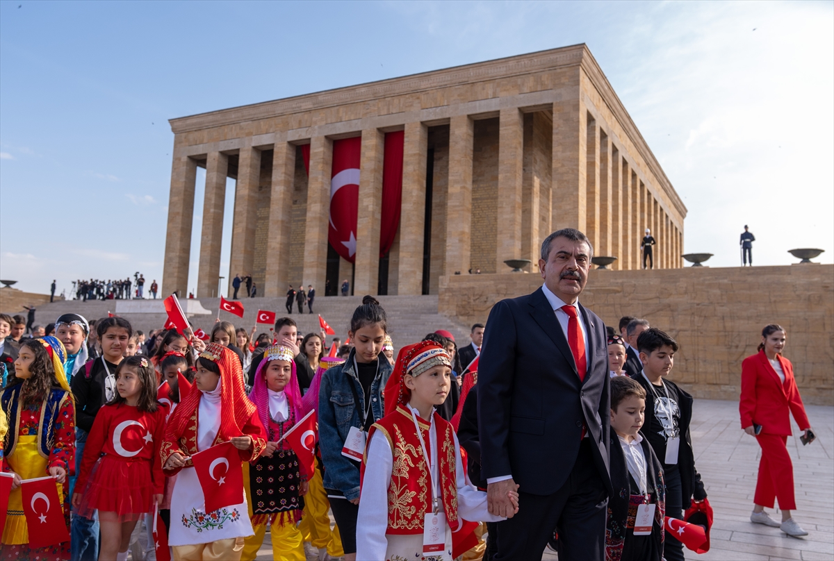 Yurtta 23 Nisan kutlu coşkusu