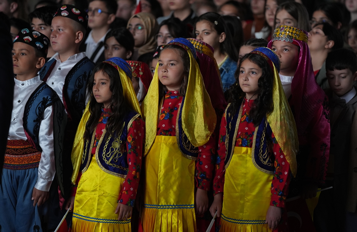 Yurtta 23 Nisan kutlu coşkusu