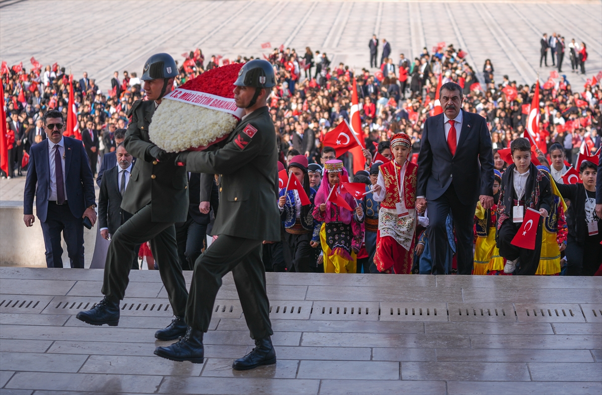 Yurtta 23 Nisan kutlu coşkusu