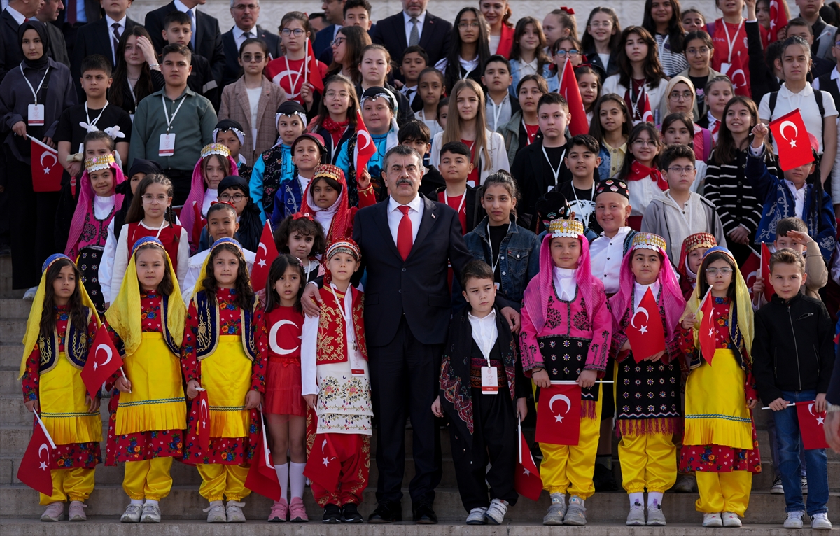 Yurtta 23 Nisan kutlu coşkusu