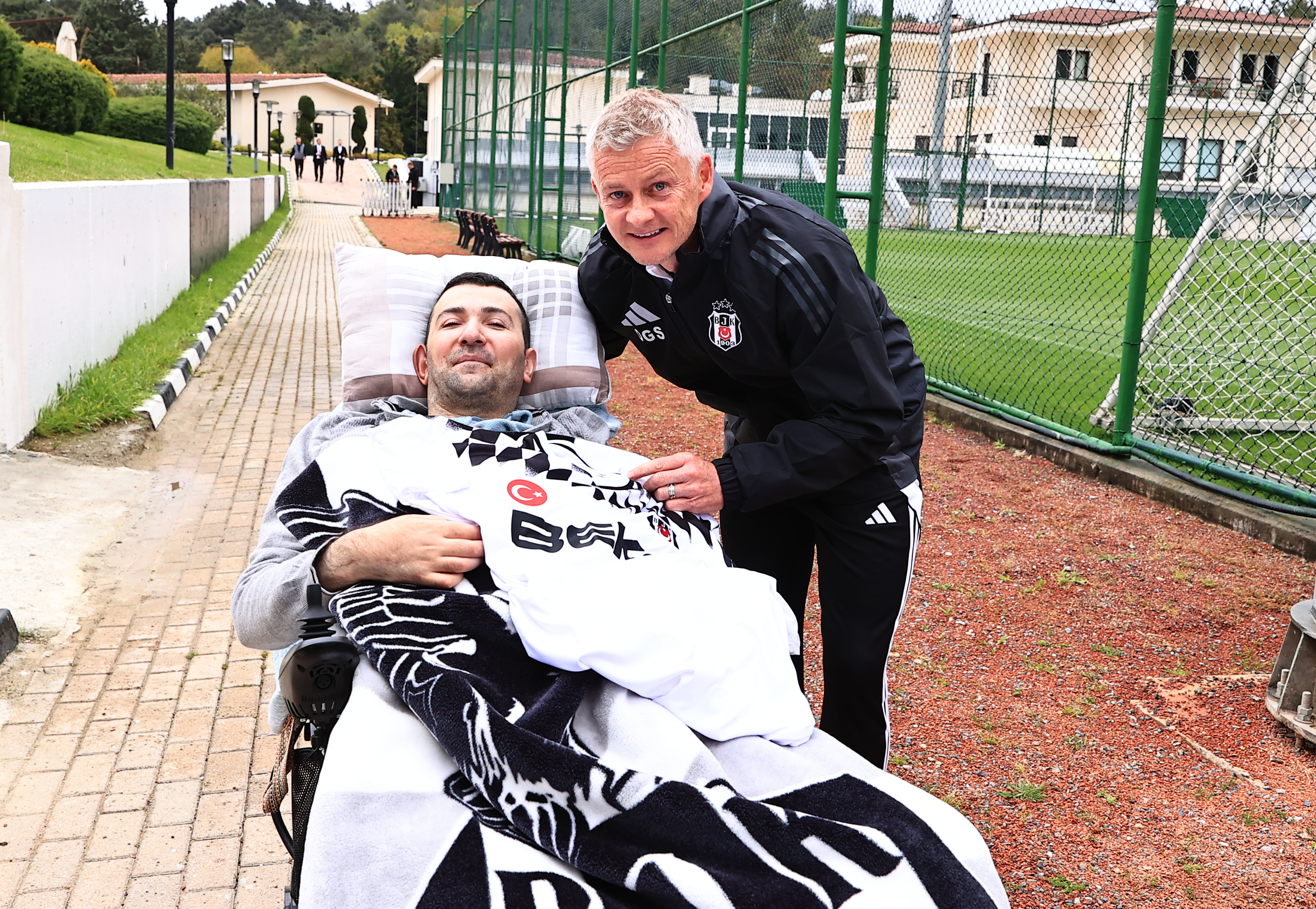 Beşiktaş taraftarı Zafer Altınışık’ın hayali gerçeğe dönüştü