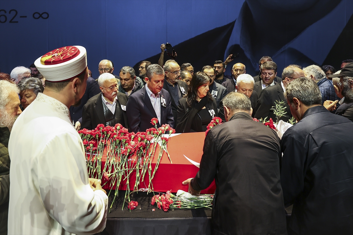 Sırrı Süreyya Önder’e veda