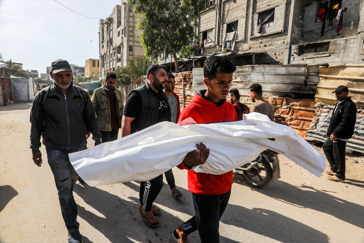 İsrail'in Gazze Şeridi'ne düzenlediği saldırılar sürüyor