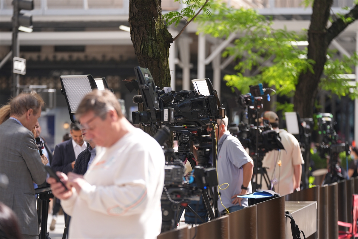 Yeni Papa’nın seçilmesiyle kutlamalar başladı