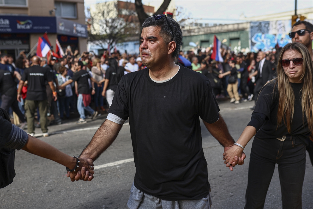Uruguay'da hayatını kaybeden eski Devlet Başkanı Jose Mujica, defnedildi