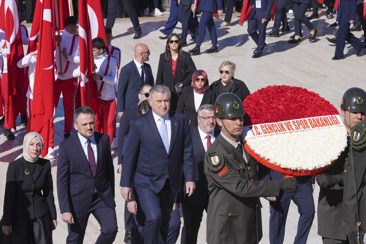 19 Mayıs coşkusu Anıtkabir’de yankılandı