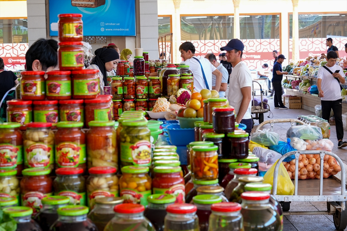 Özbekistan'nın tarihi kenti Taşkent'te günlük yaşam