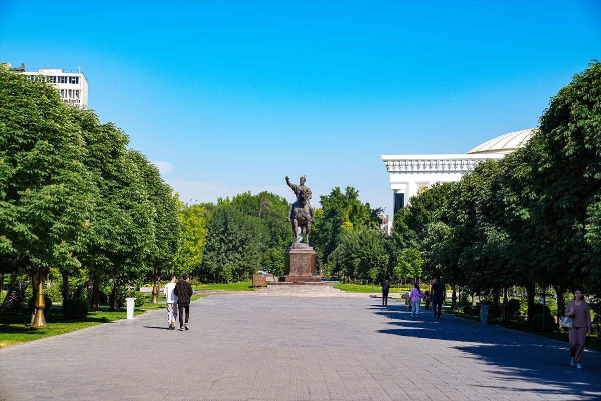 Özbekistan'nın tarihi kenti Taşkent'te günlük yaşam
