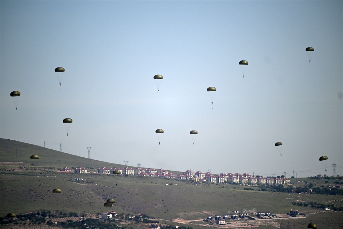 Mehmetçik 'Erciyes-2025' Tatbikatı'nda hünerlerini sergiledi