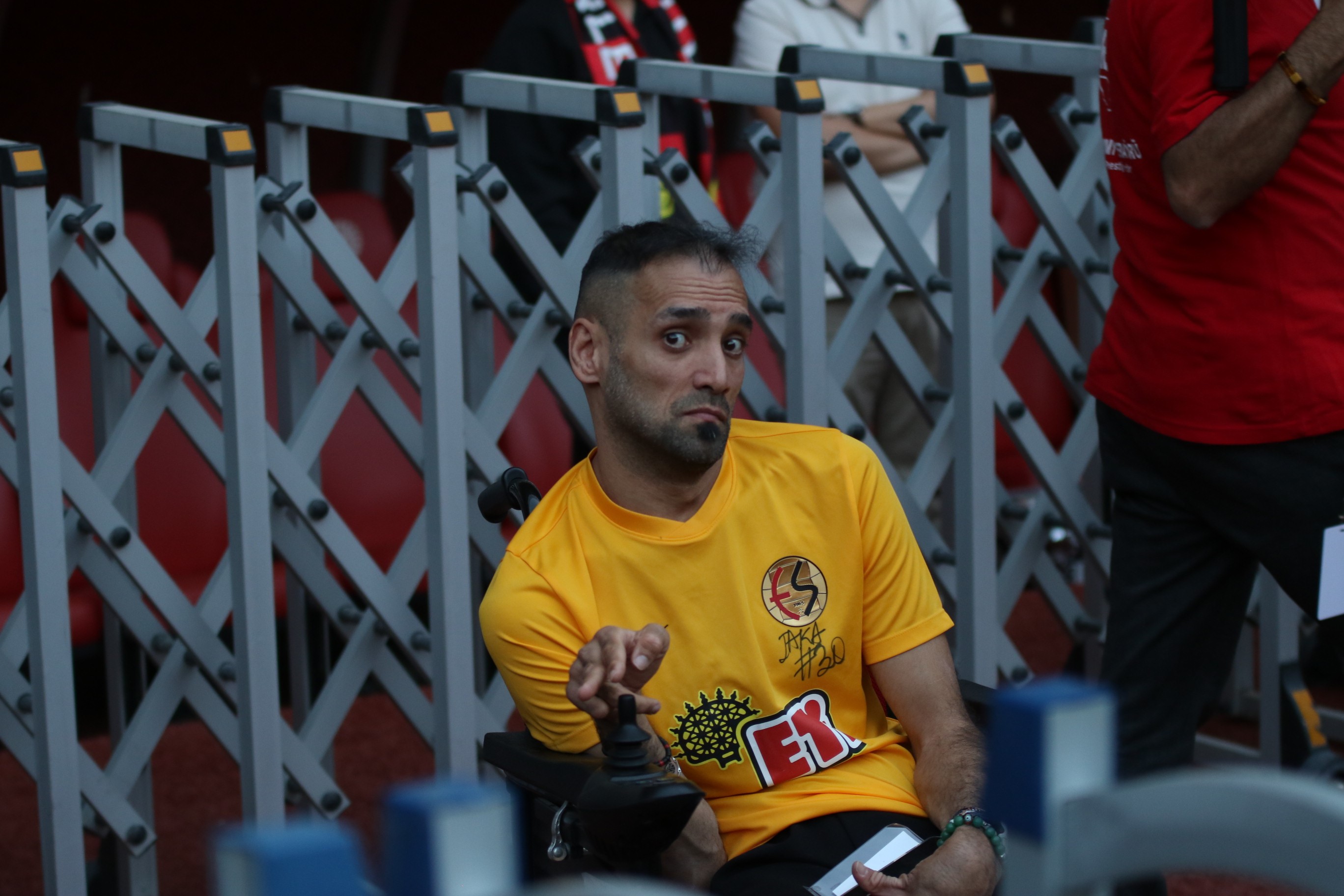 Eskişehirspor’un şampiyonluk coşkusu yeni stadyumda taçlandı