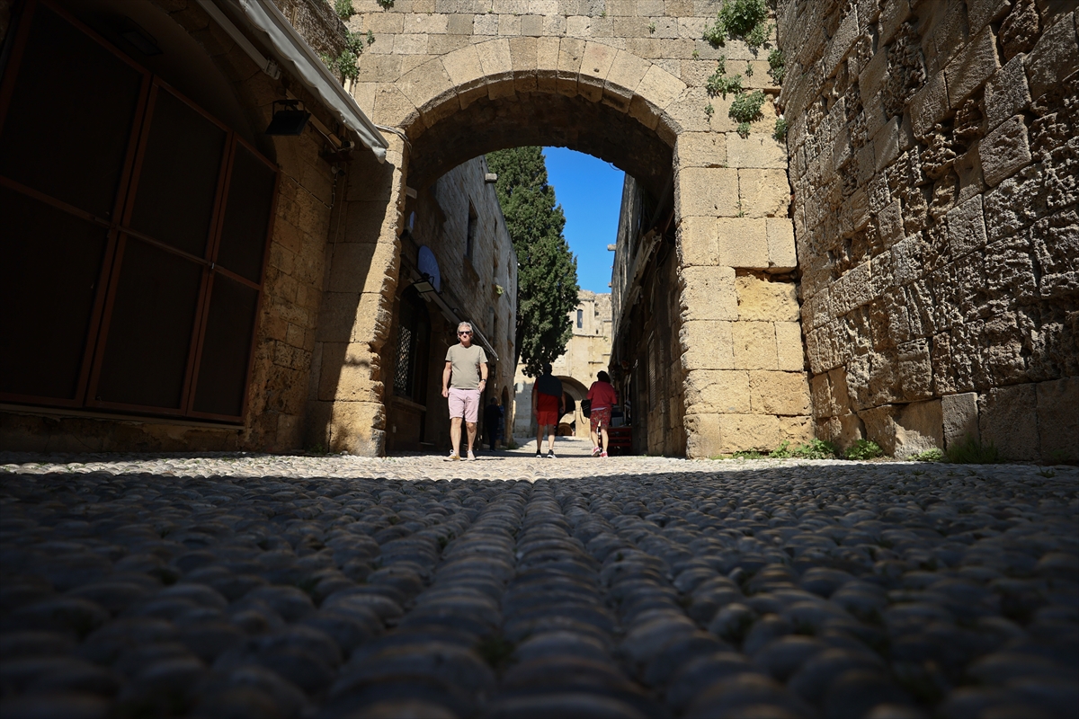 Rodos'taki Osmanlı mirası zamana direniyor