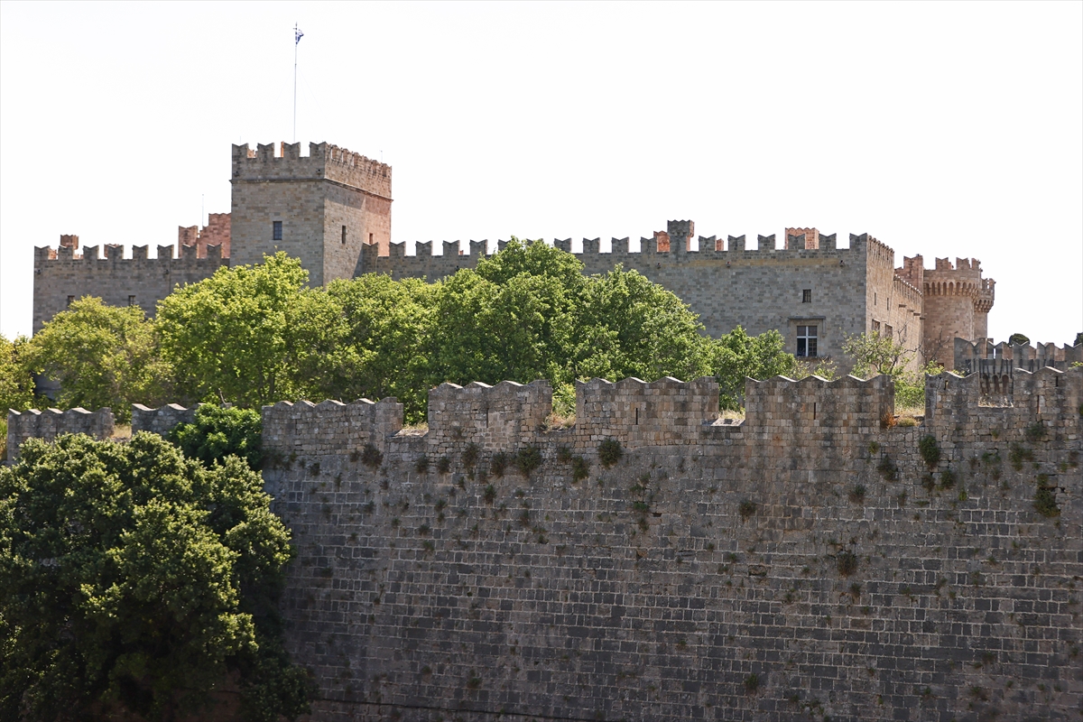 Rodos'taki Osmanlı mirası zamana direniyor