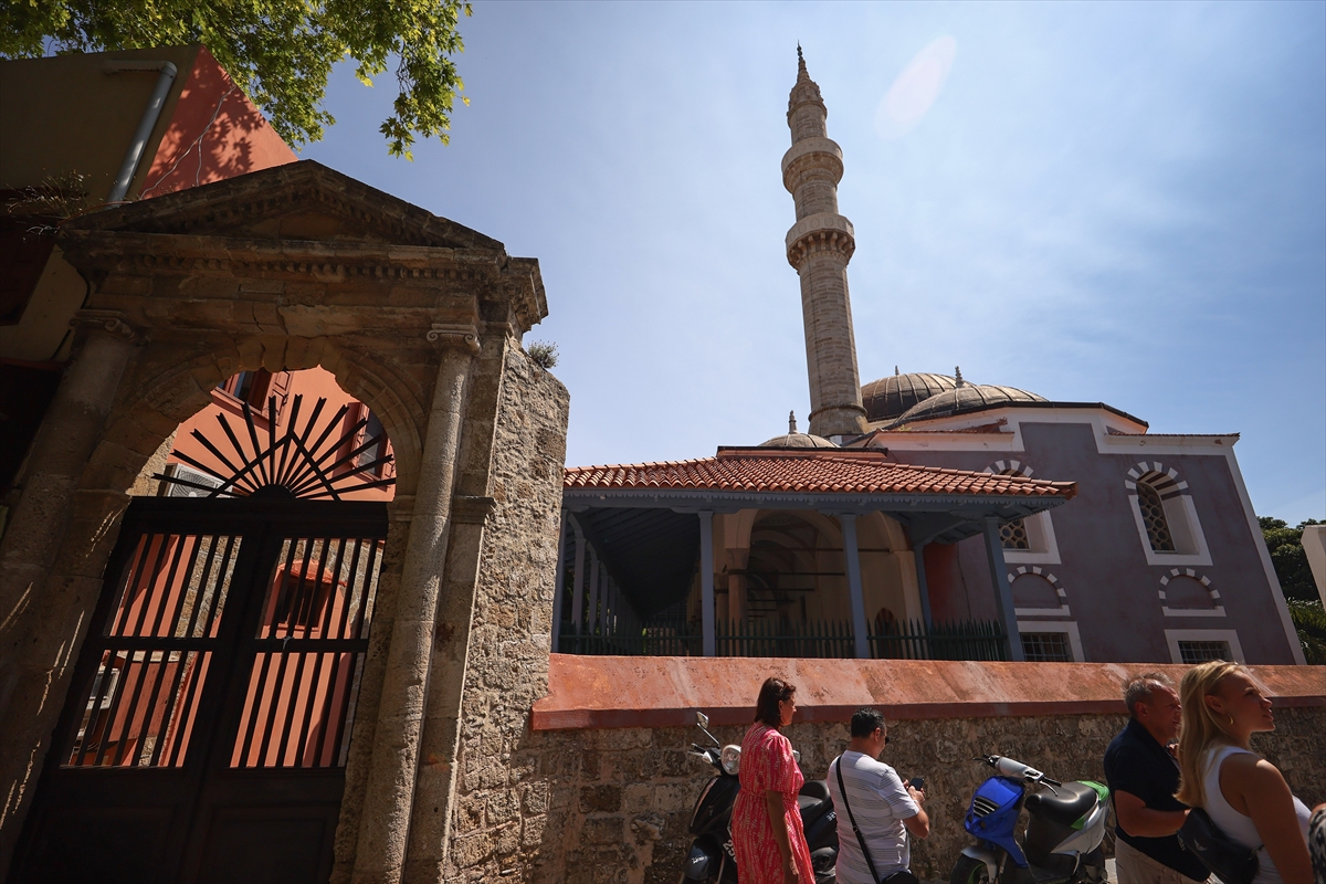 Rodos'taki Osmanlı mirası zamana direniyor