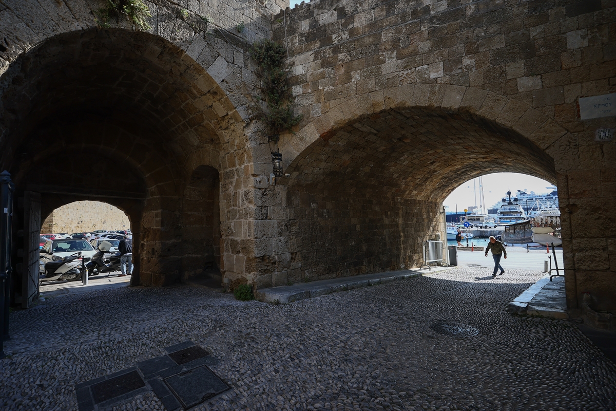 Rodos'taki Osmanlı mirası zamana direniyor