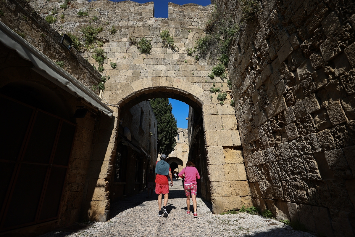 Rodos'taki Osmanlı mirası zamana direniyor