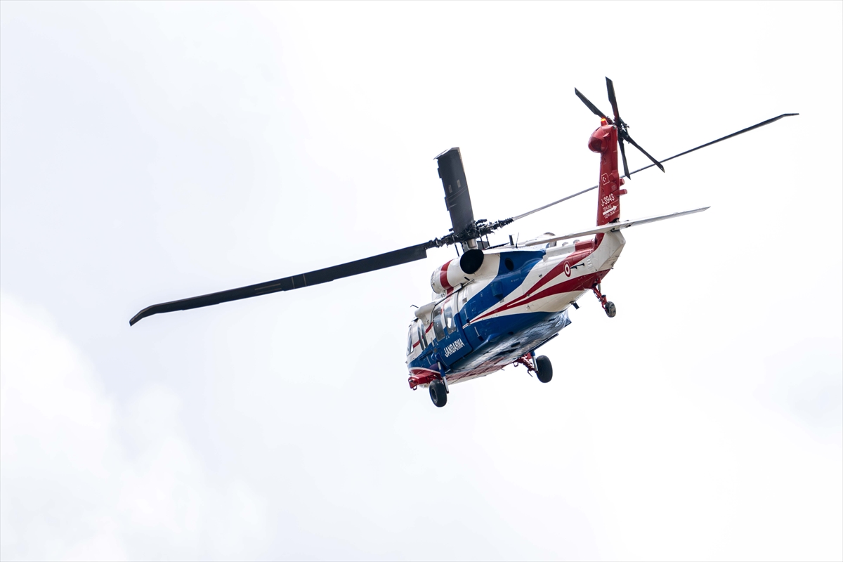 JÖAK keskin nişancılarının gökyüzünden suya nefes kesen görevi