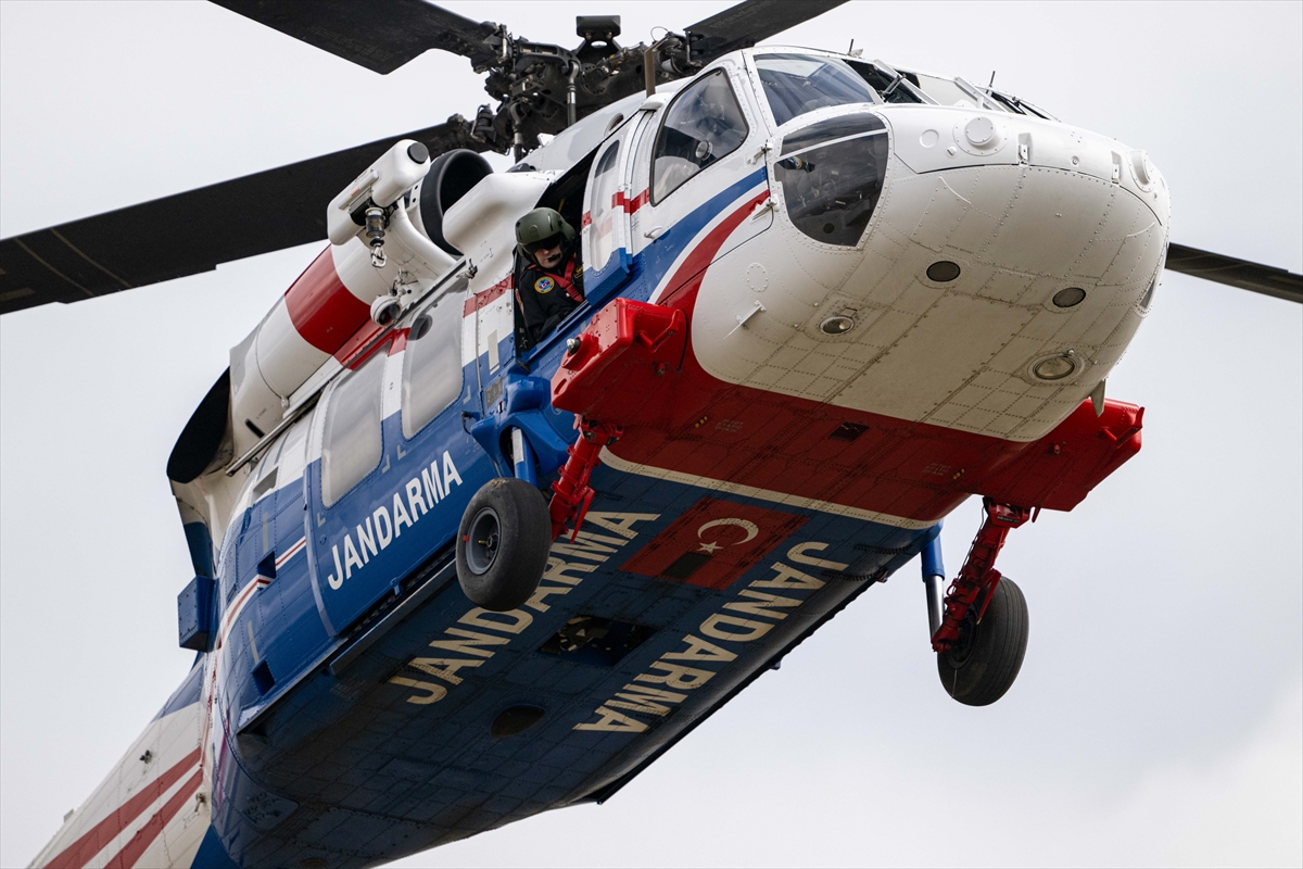 JÖAK keskin nişancılarının gökyüzünden suya nefes kesen görevi