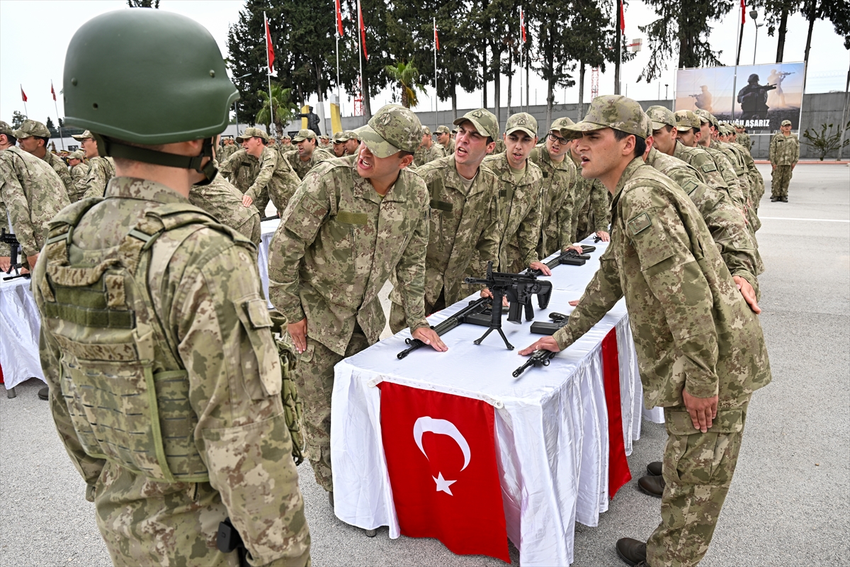 Bedelli askerlikte yoğun eğitim süreci yemin töreniyle taçlandı