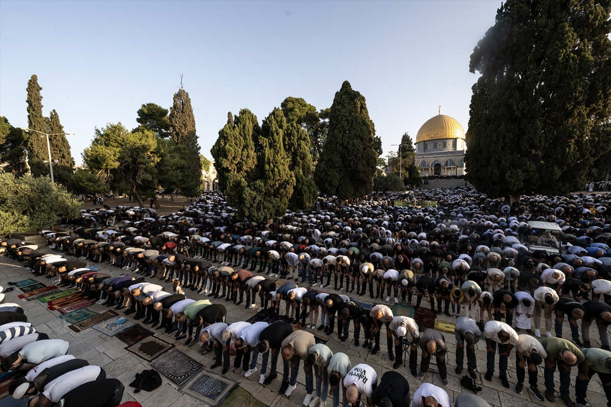 Mescid-i Aksa'da bayram namazı