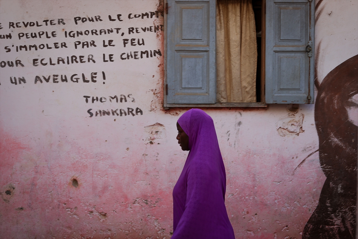 Dakar'ın renkli ve isyankar sokakları