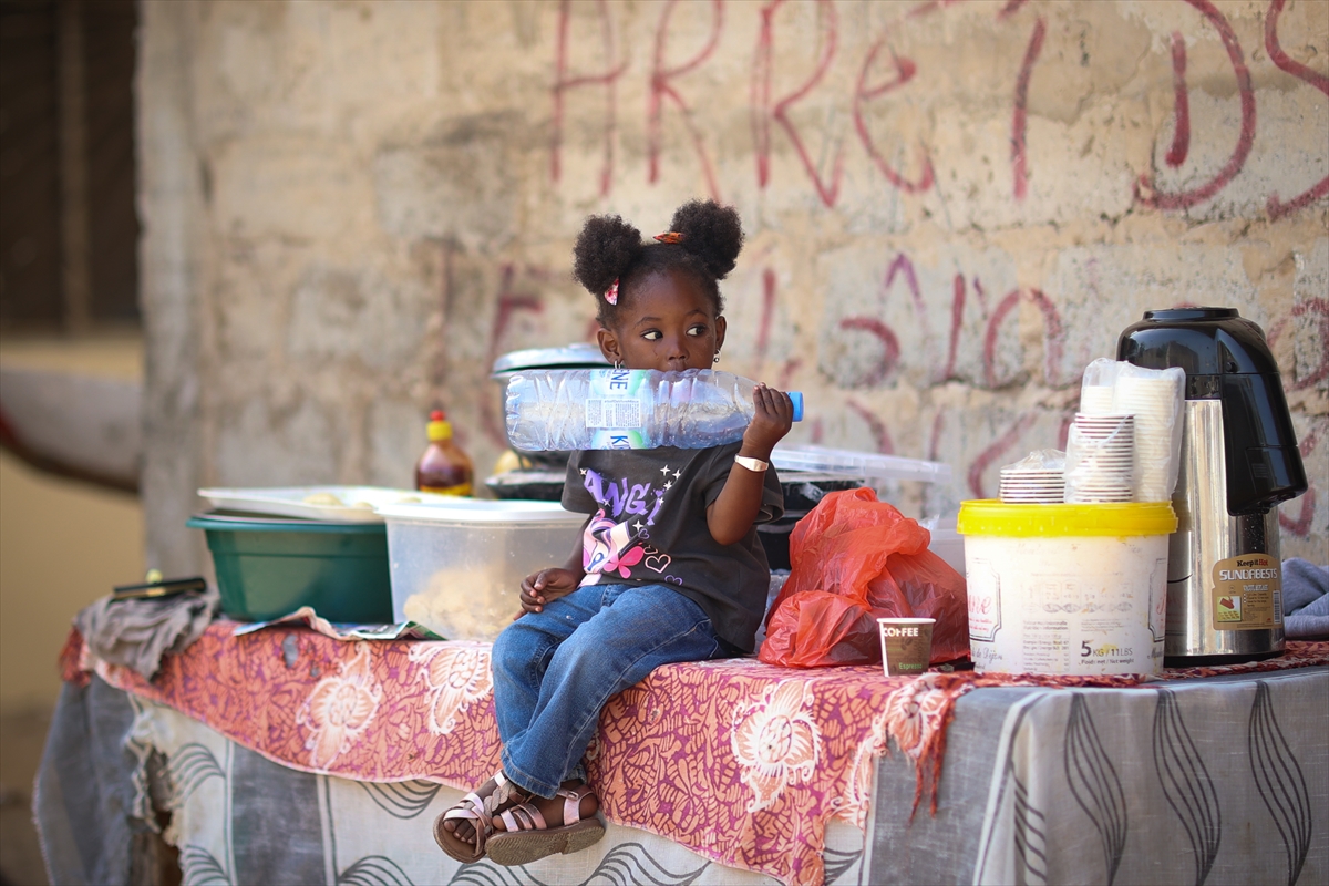 Dakar'ın renkli ve isyankar sokakları