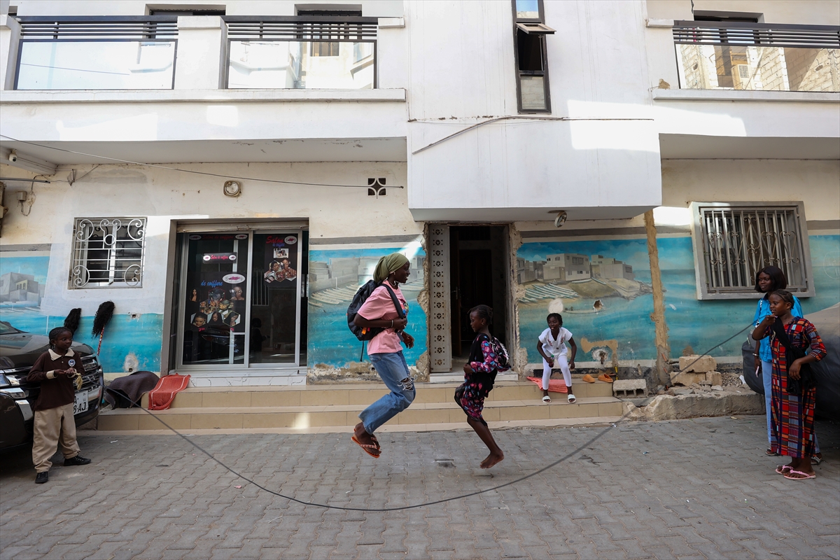 Dakar'ın renkli ve isyankar sokakları