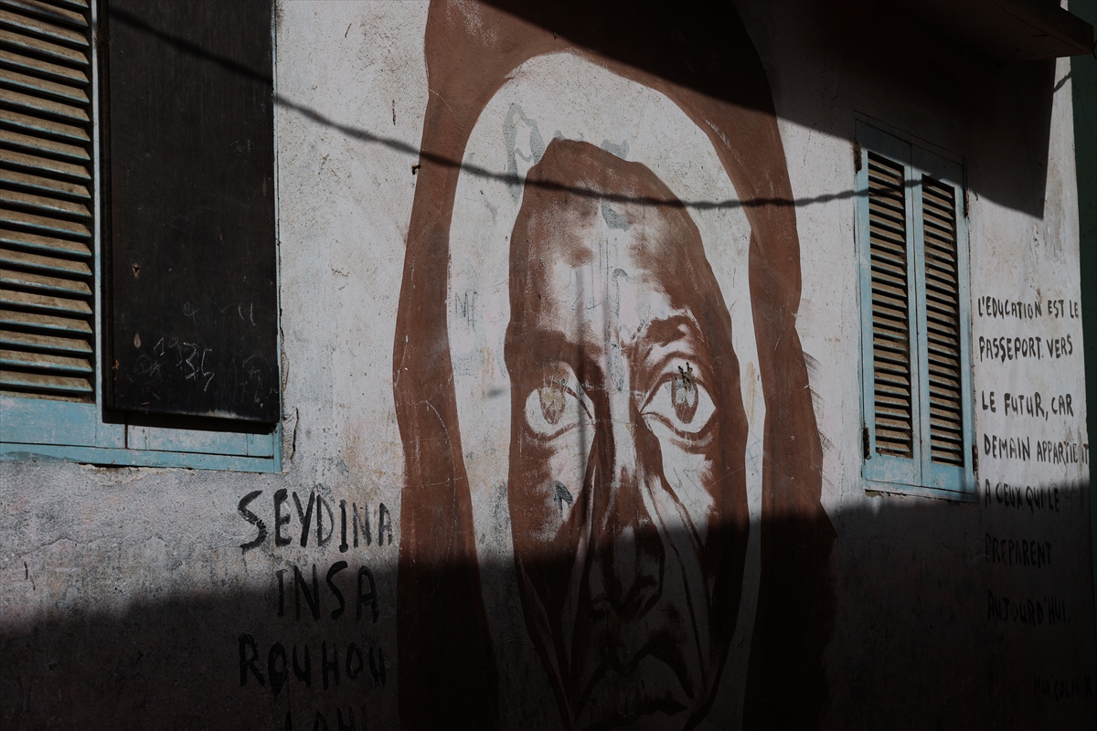 Dakar'ın renkli ve isyankar sokakları