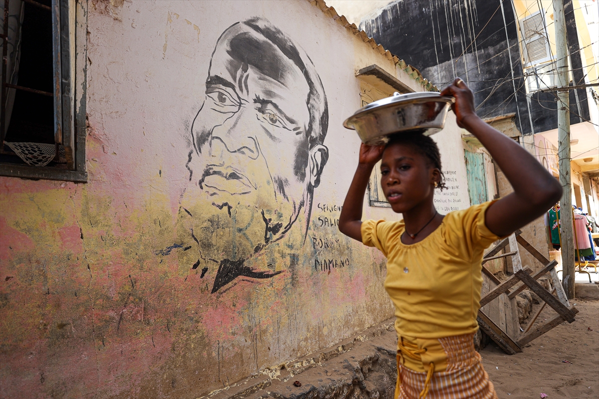 Dakar'ın renkli ve isyankar sokakları
