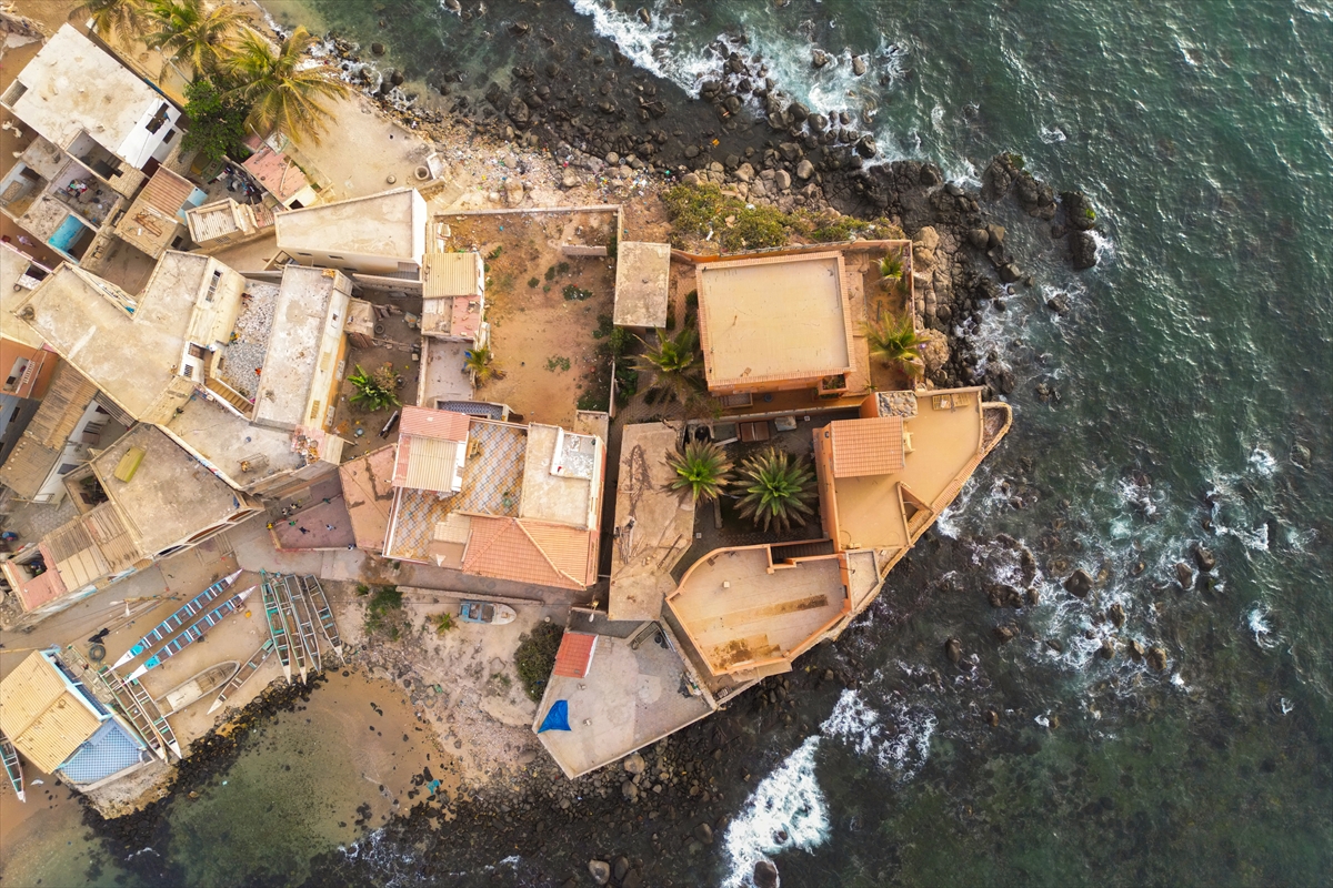 Dakar'ın renkli ve isyankar sokakları