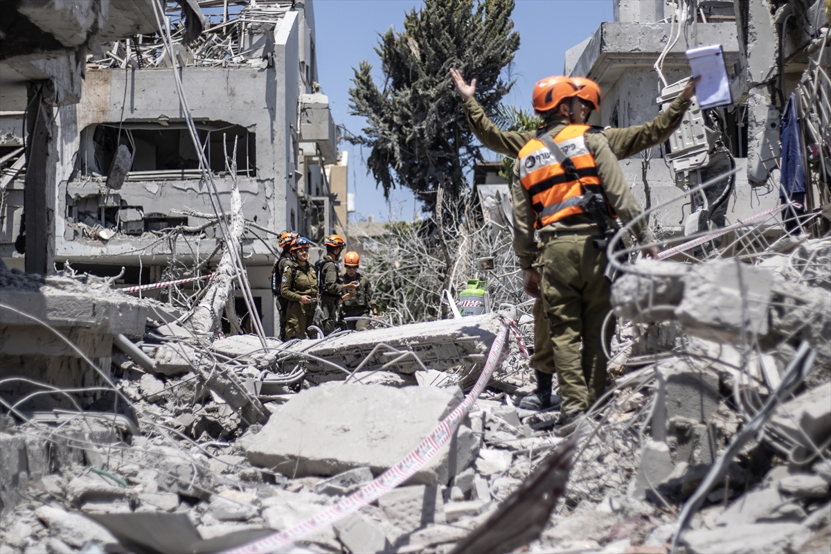 İran’ın misilleme füze atakları Tel Aviv’de hayatı felç etti