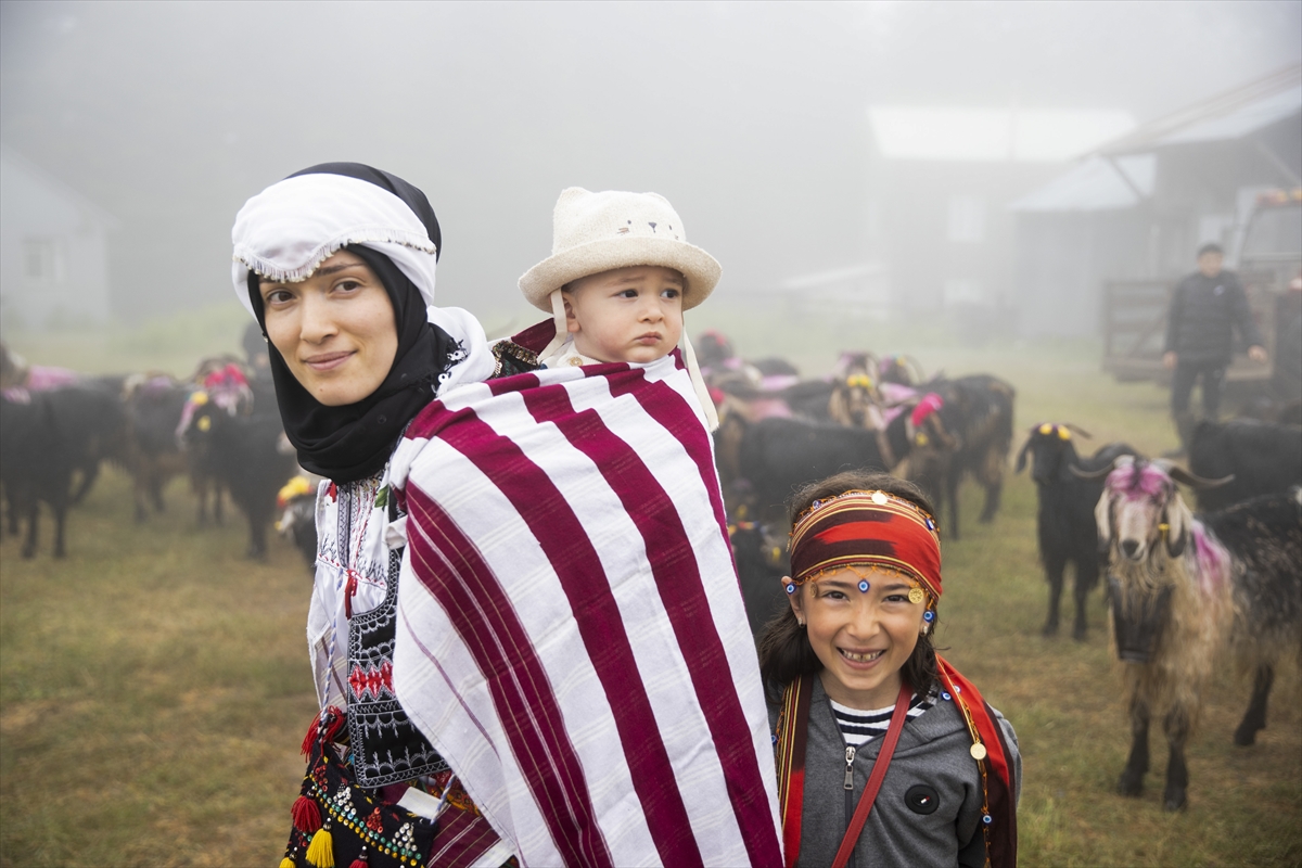 Sakarya'da besiciler geleneksel göçleri için 118'inci kez yola çıktı