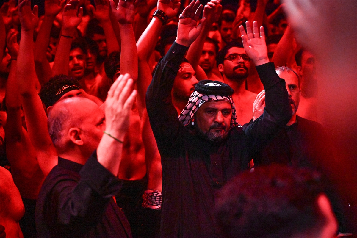 Irak'ta Hz. Hüseyin ve Kerbela Şehitleri için anma töreni