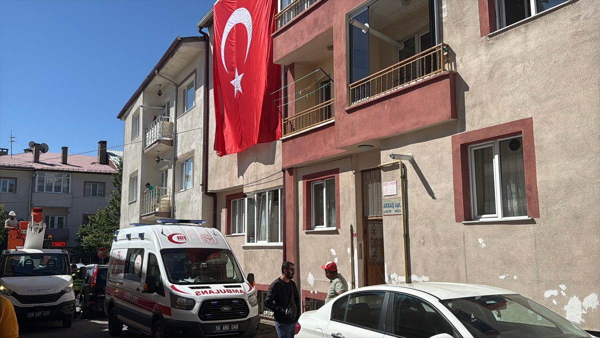 Pençe-Kilit Harekatı’nda şehit olan kahraman askerler son yolculuklarına uğurlandı