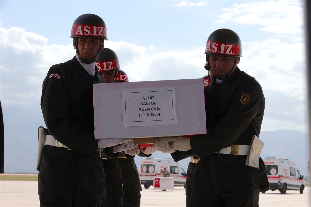 Pençe-Kilit Harekatı’nda şehit olan kahraman askerler son yolculuklarına uğurlandı