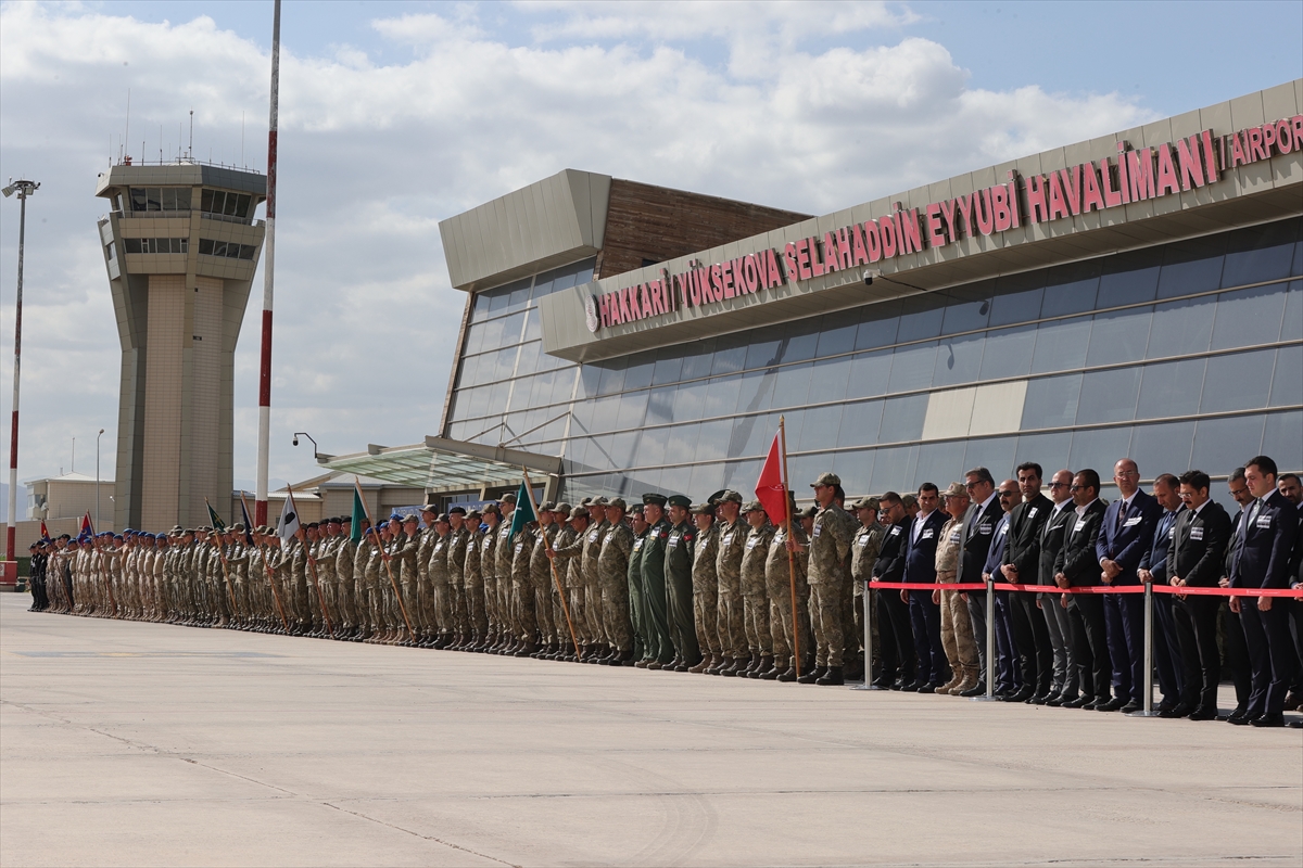 Pençe-Kilit Harekatı’nda şehit olan kahraman askerler son yolculuklarına uğurlandı